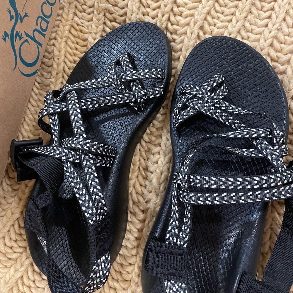 Brand New Chaco Strappy Sandals - Picture 3 of 4